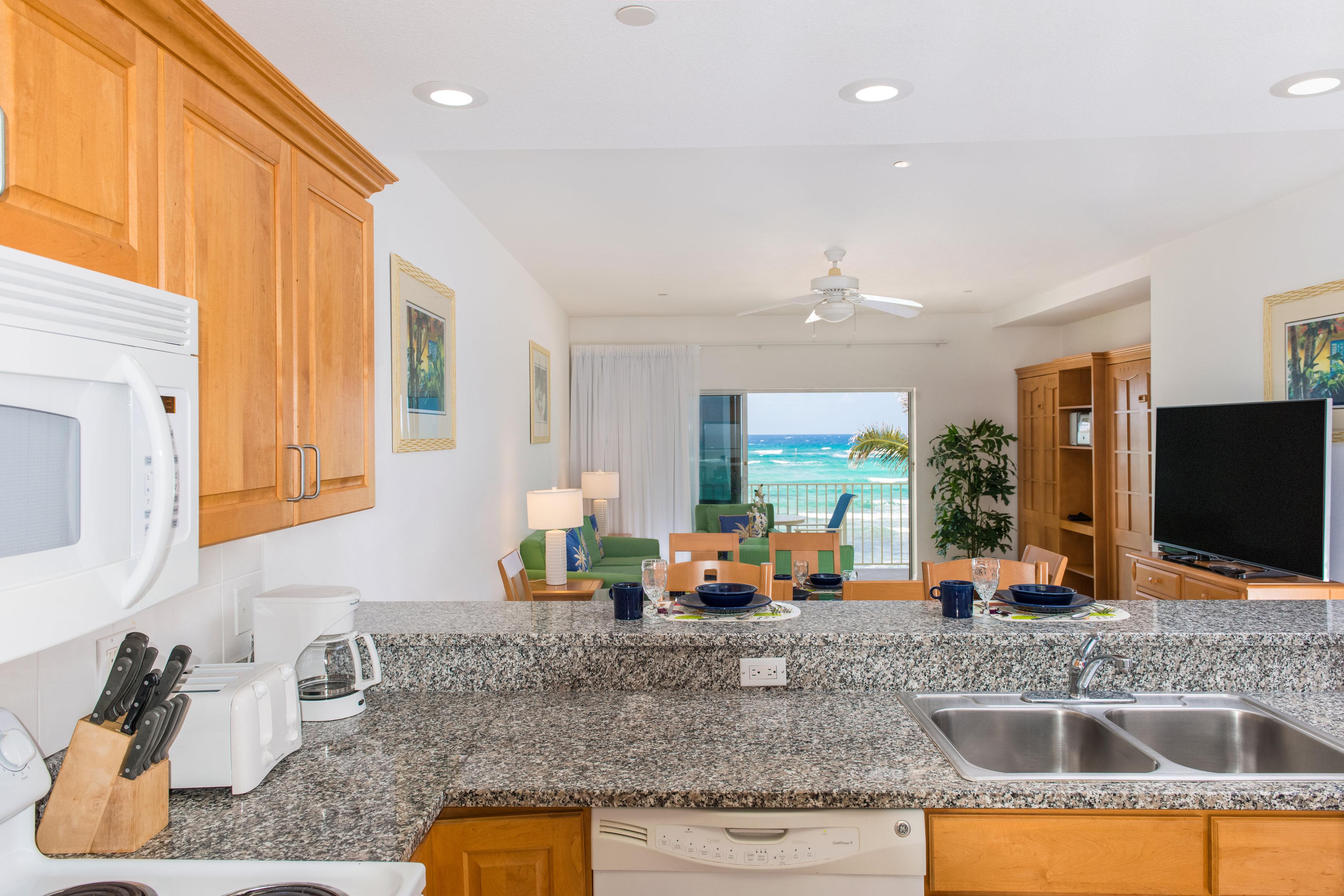 Wyndham Reef Resort, Grand Cayman East End
