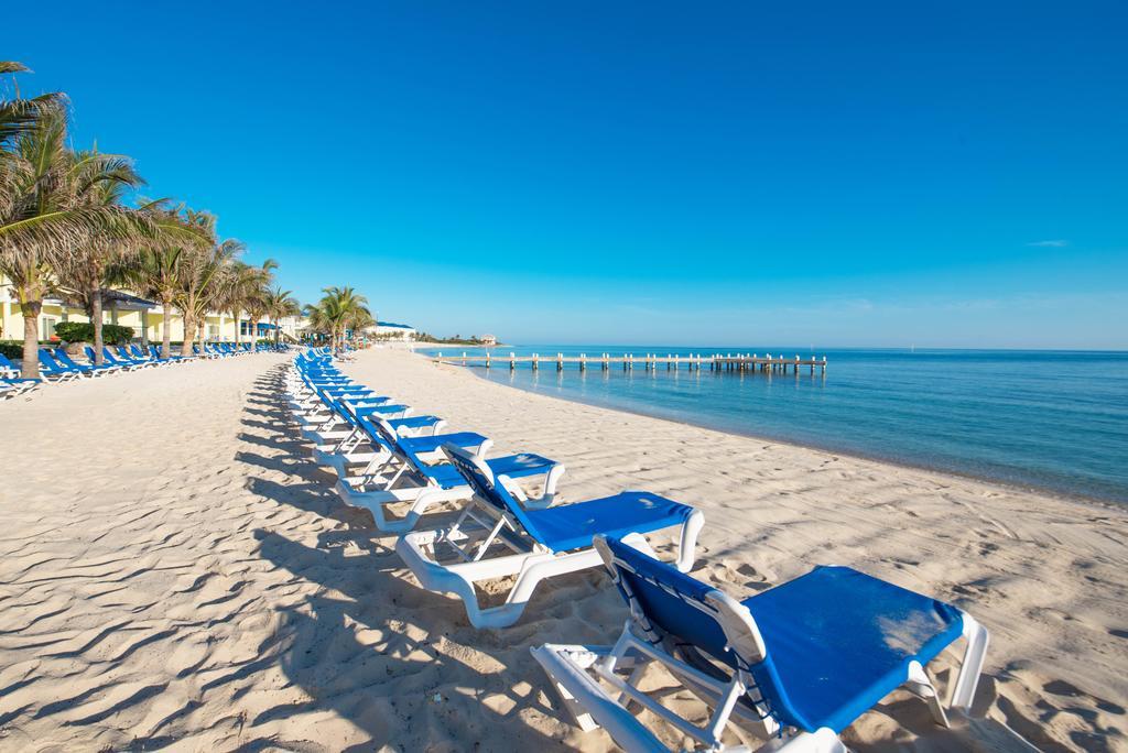 Wyndham Reef Resort, Grand Cayman Resort 4*